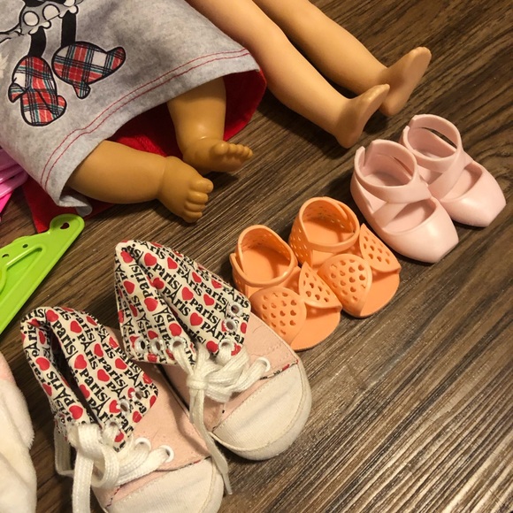 American girl wellie wishers Camille,baby clothes/shoes, unicorn onsie, hangers - Picture 7 of 16